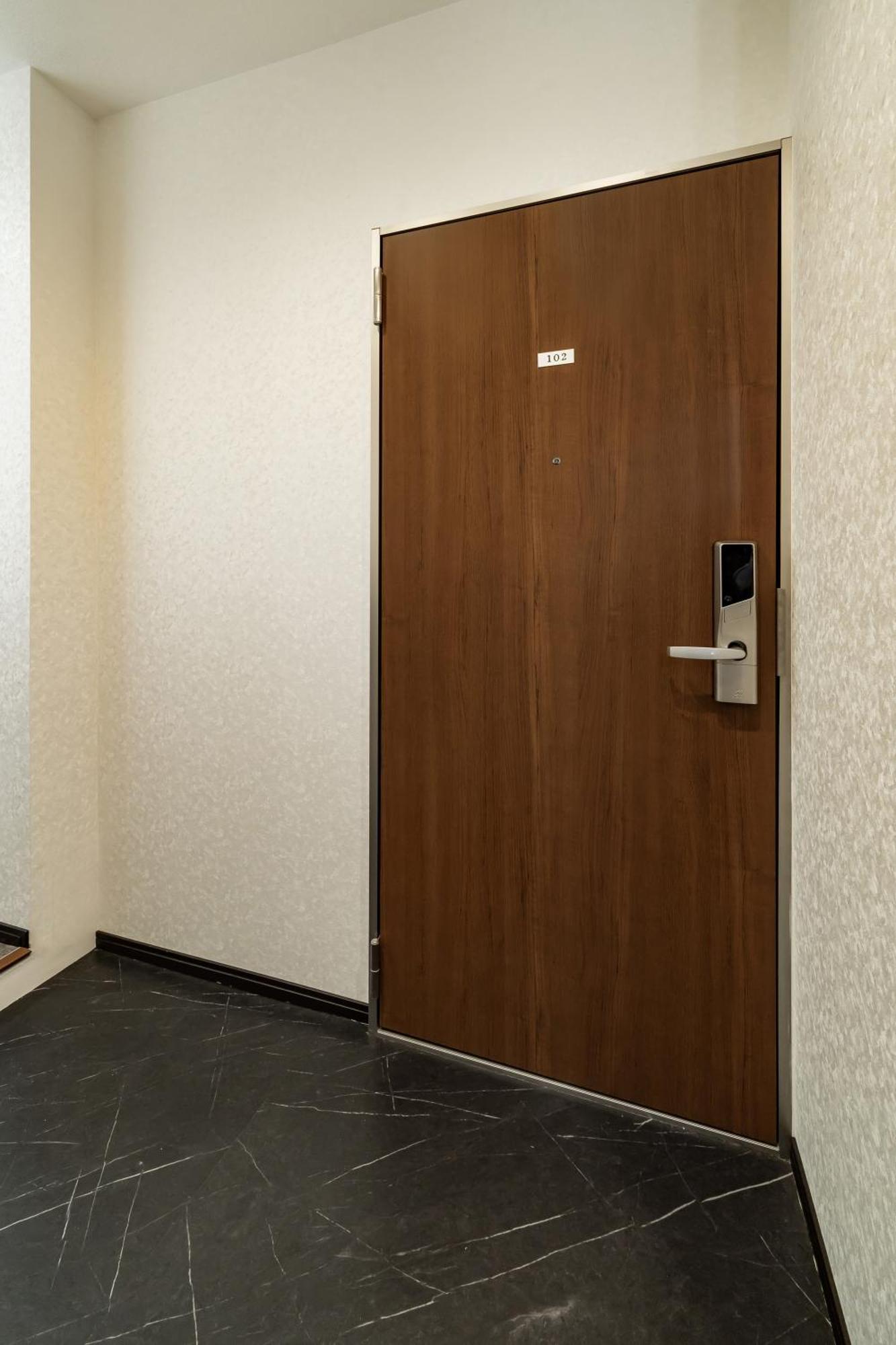 84-2, Shiomi 102, Entire For Rent * Tōkyō