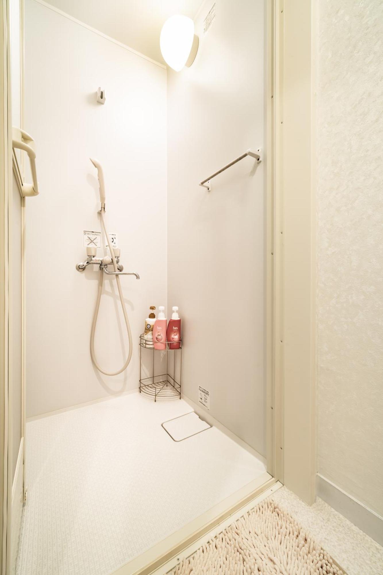 84-2, Shiomi 102, Entire For Rent * Tōkyō